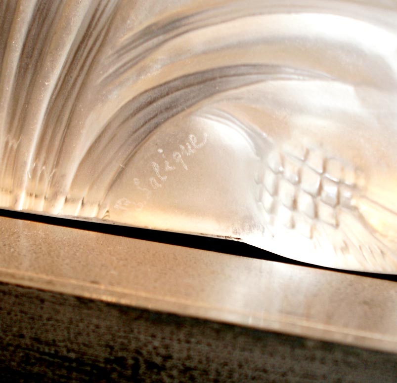 Lampada da tavolo Lalique fiori del XX Secolo ,Vintage. Opera d'arte esemplare - Robertaebasta® Art Gallery opere d’arte esclusive.